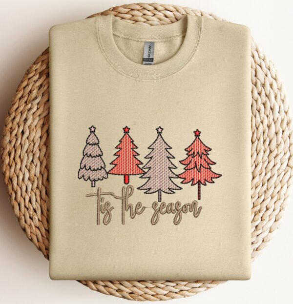 Christmas Tree Embroidered Sweatshirt, Christmas Sweatshirt , Embroidered Christmas Sweatshirt, Christmas Embroidery Sweatshirt , Sweatshirt