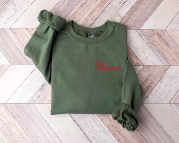 Be Merry Embroidered Sweatshirt, Christmas Embroidered Shirt, Christmas Sweatshirt, Be Merry Embroidery Sweatshirt, Be Merry Sweatshirt